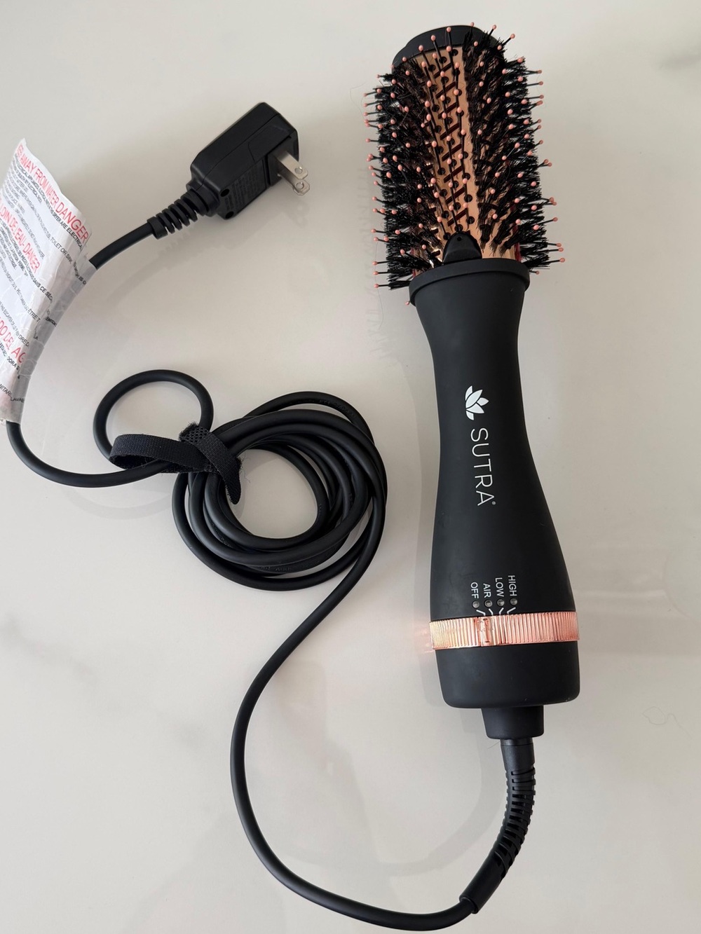 SUTRA Black and Rose Gold Hot Air Round Volumizing Brush